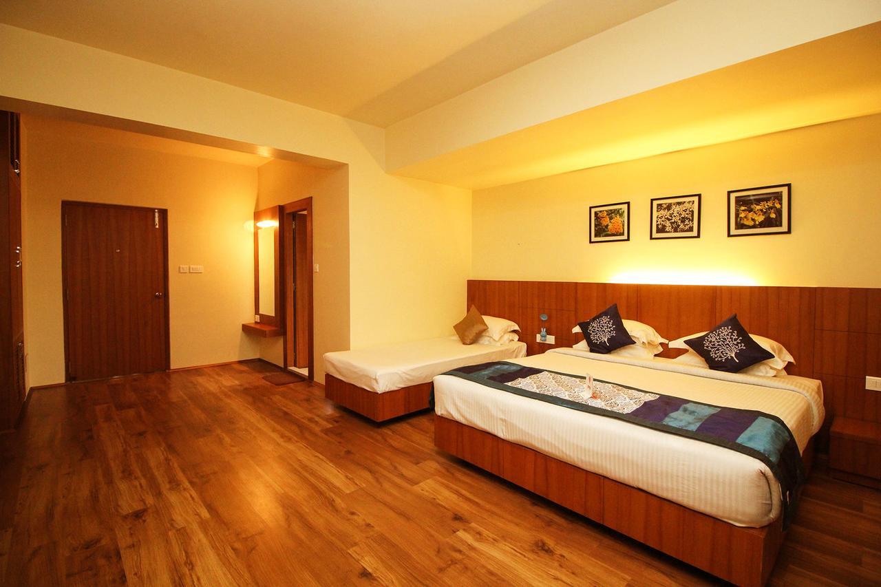 Hotel Tarayana Grand Gangtok Exteriör bild