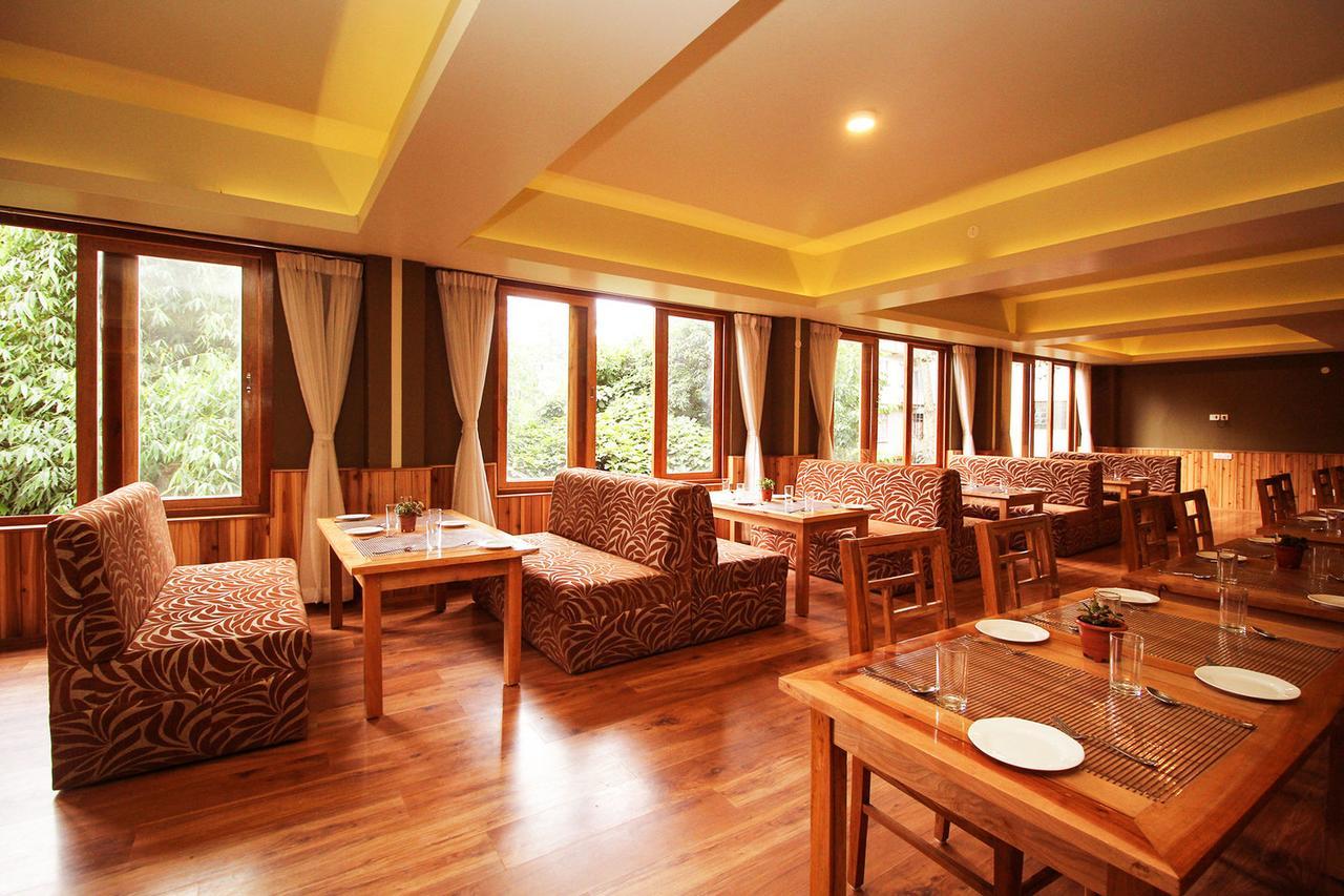 Hotel Tarayana Grand Gangtok Exteriör bild