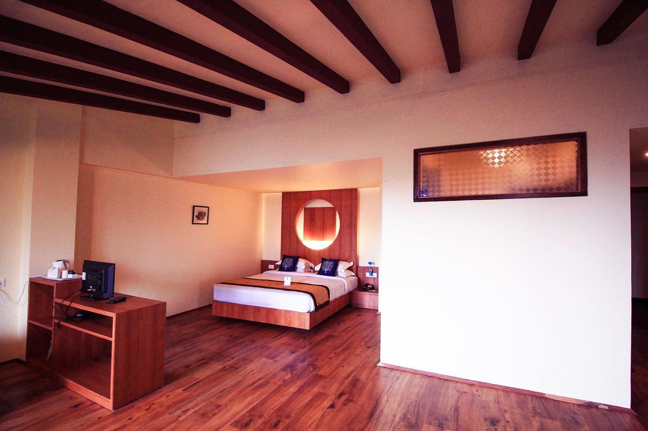 Hotel Tarayana Grand Gangtok Exteriör bild