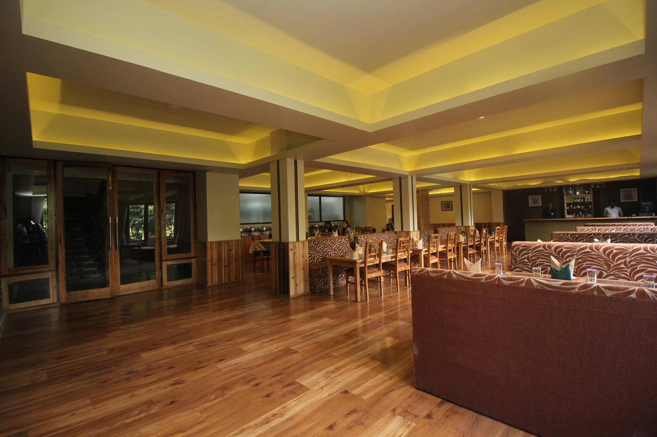 Hotel Tarayana Grand Gangtok Exteriör bild