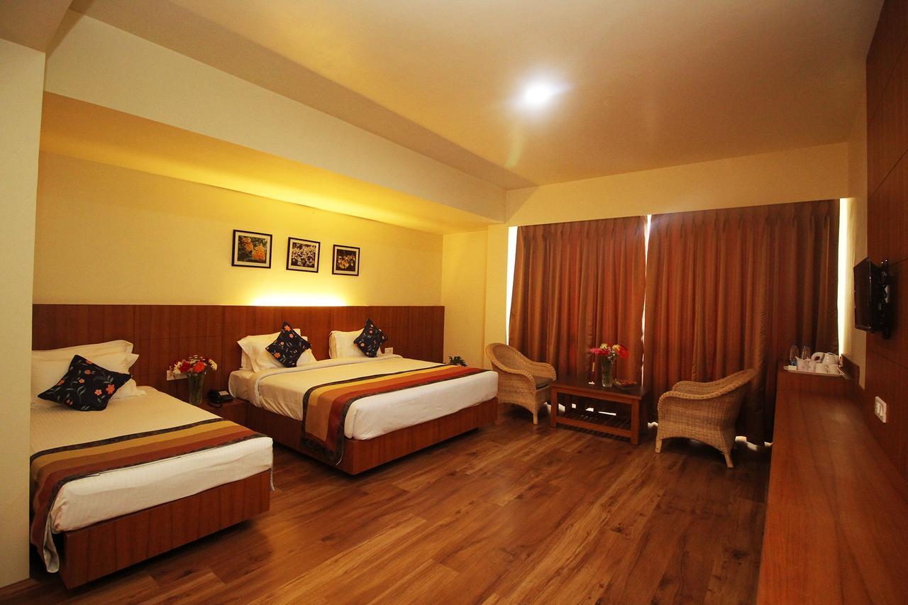 Hotel Tarayana Grand Gangtok Exteriör bild